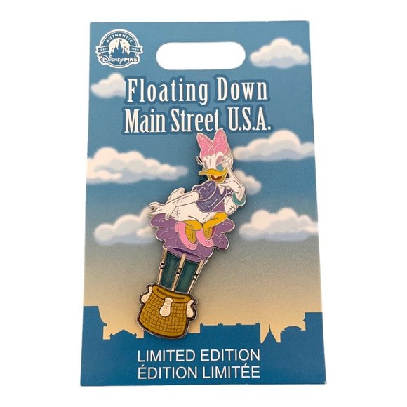 Disney Parks Daisy Duck Floating Down Main Street USA Limited Edition Pin - Picture 1 of 3